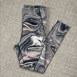 Victoria's Secret Black Gray Pink Marble Leggings Women’s Size 8
